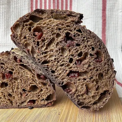 Pane di malto con mirtilli rossi