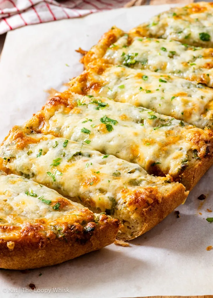 Pane all'aglio con formaggio