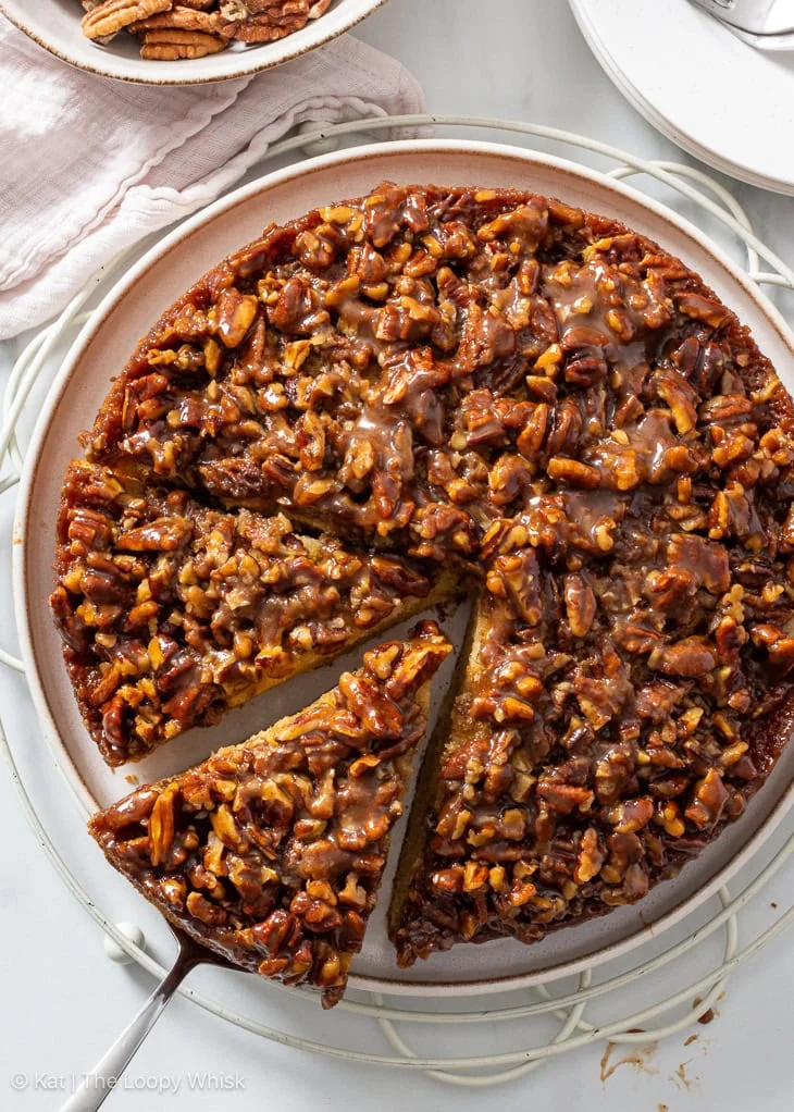 Torta rovesciata di noci pecan caramellate