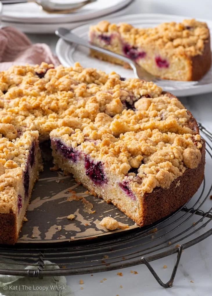 Torta di more con crumble croccante