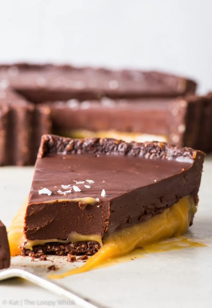 Torta al caramello salato e cioccolato (vegana)