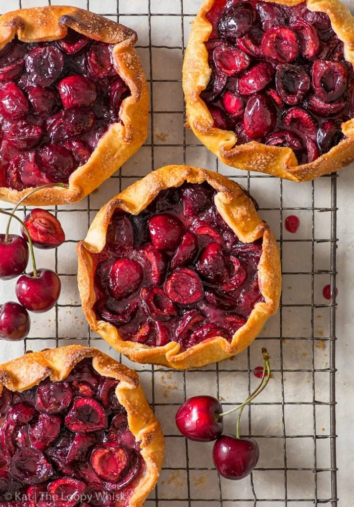 Galette rustiche alle ciliegie