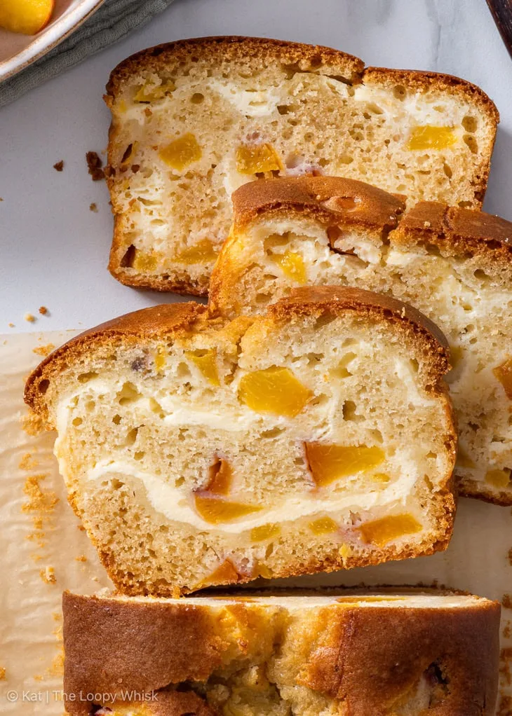 Pane di pesche con crema alla vaniglia