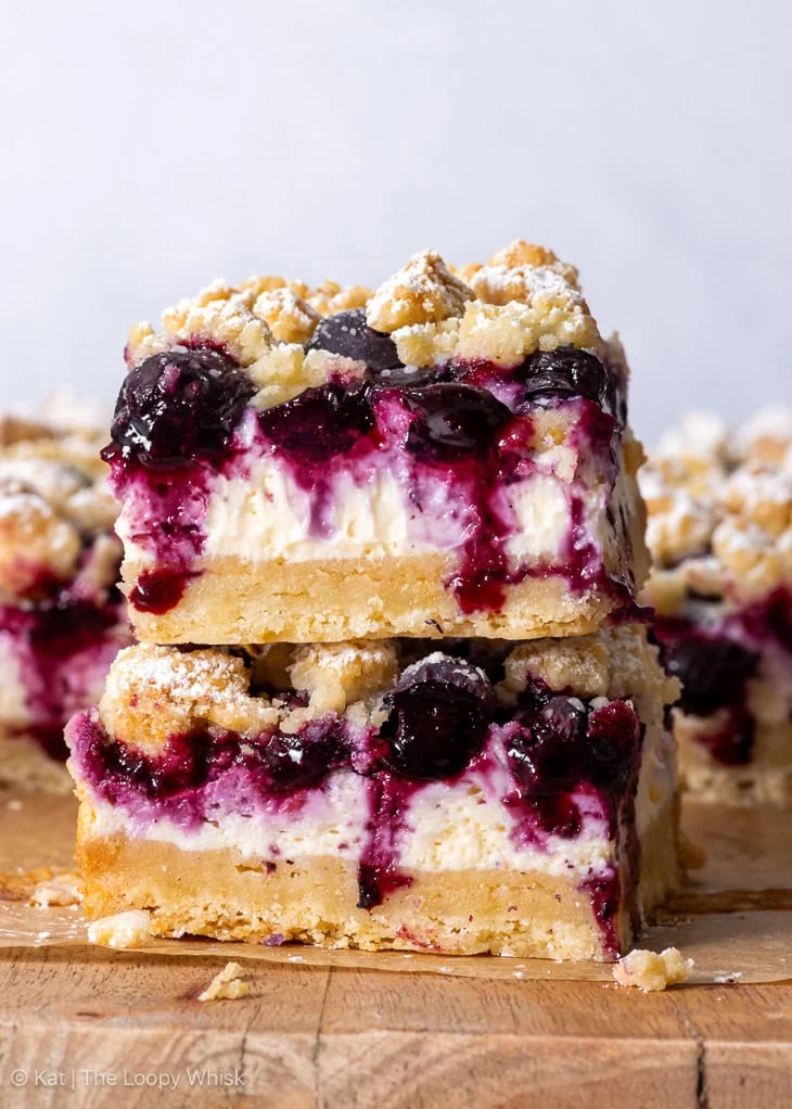 Barrette di cheesecake ai mirtilli