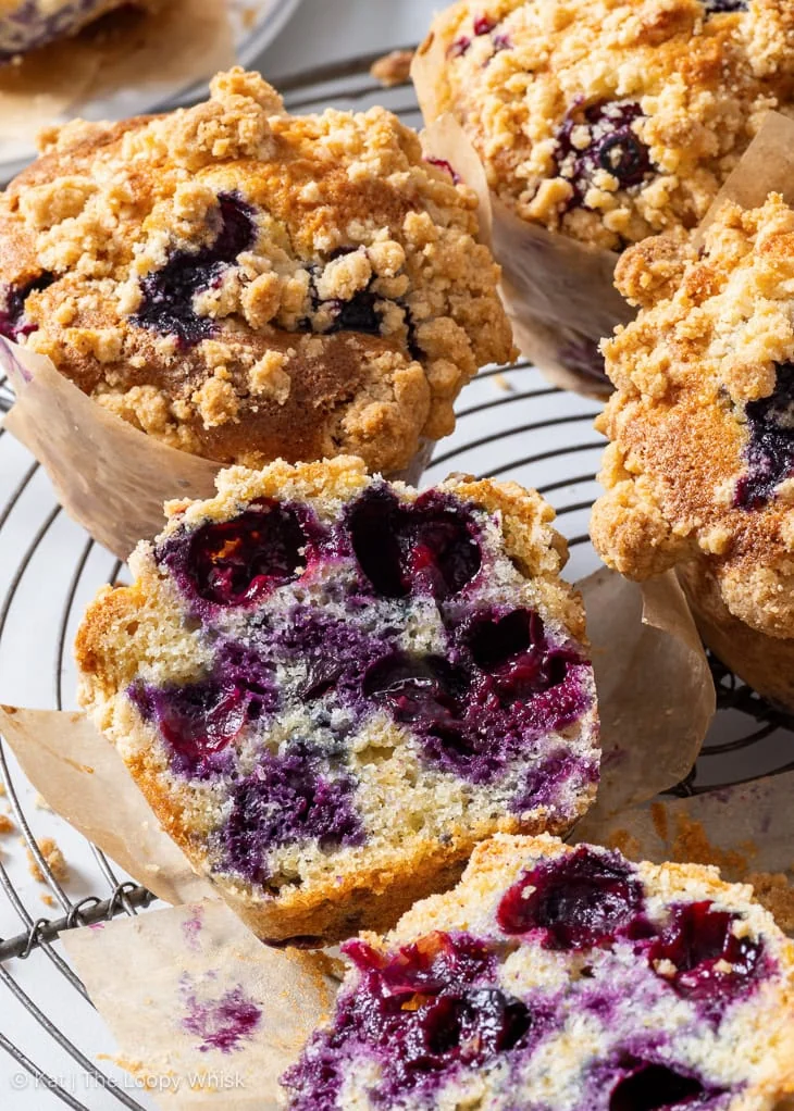 Muffin ai mirtilli con crumble al limone