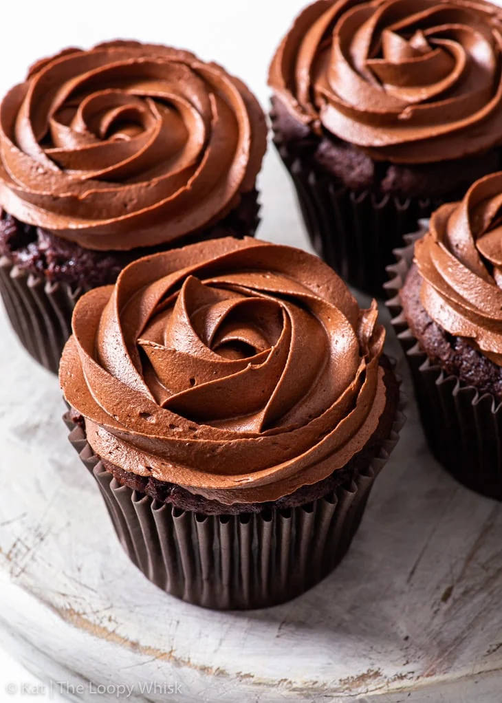 Cupcakes di cioccolato super umidi, senza uova