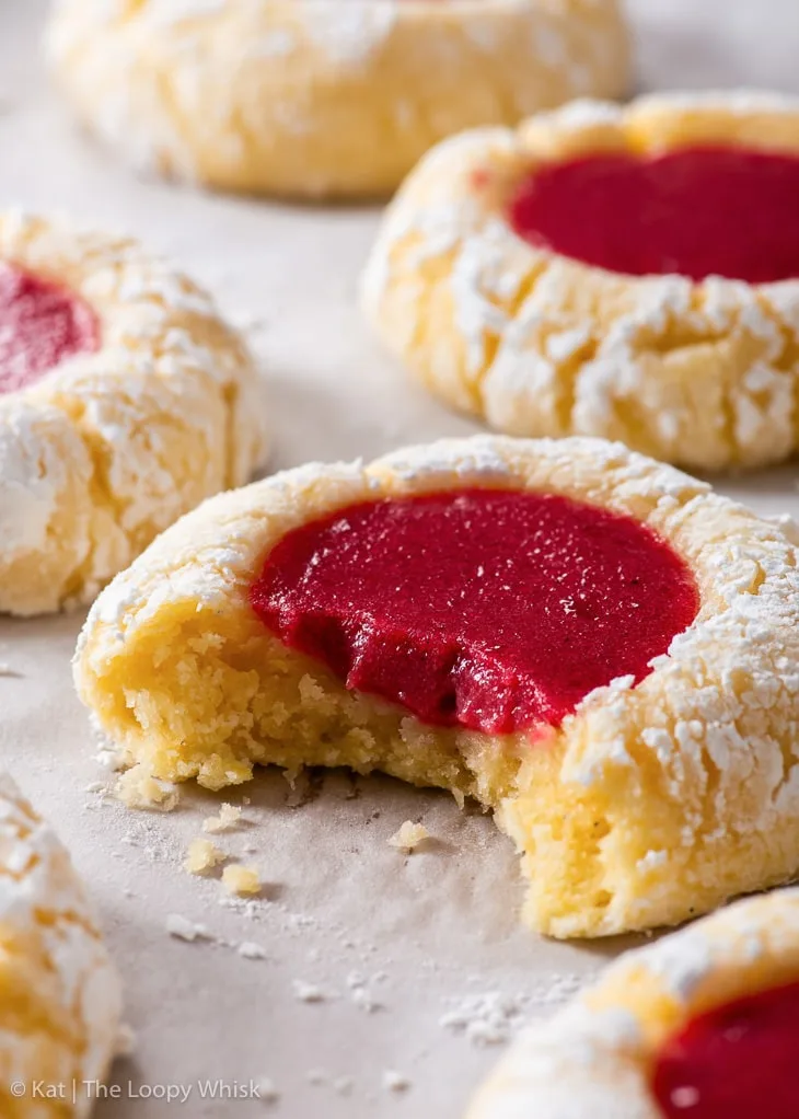 Biscotti al limone con crema di lamponi